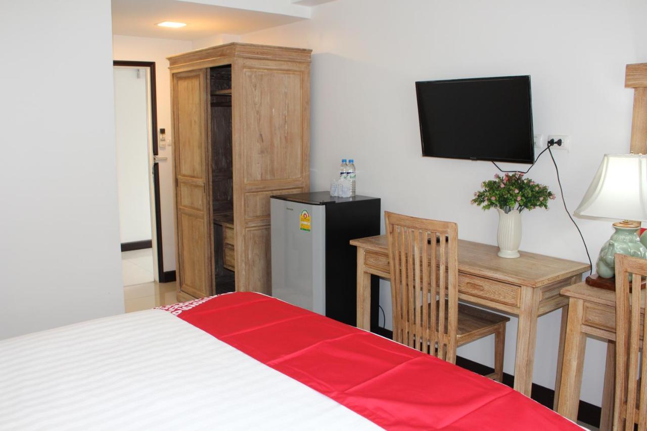 Oyo 75409 Premium The Family Hotel Chiang Mai Luaran gambar
